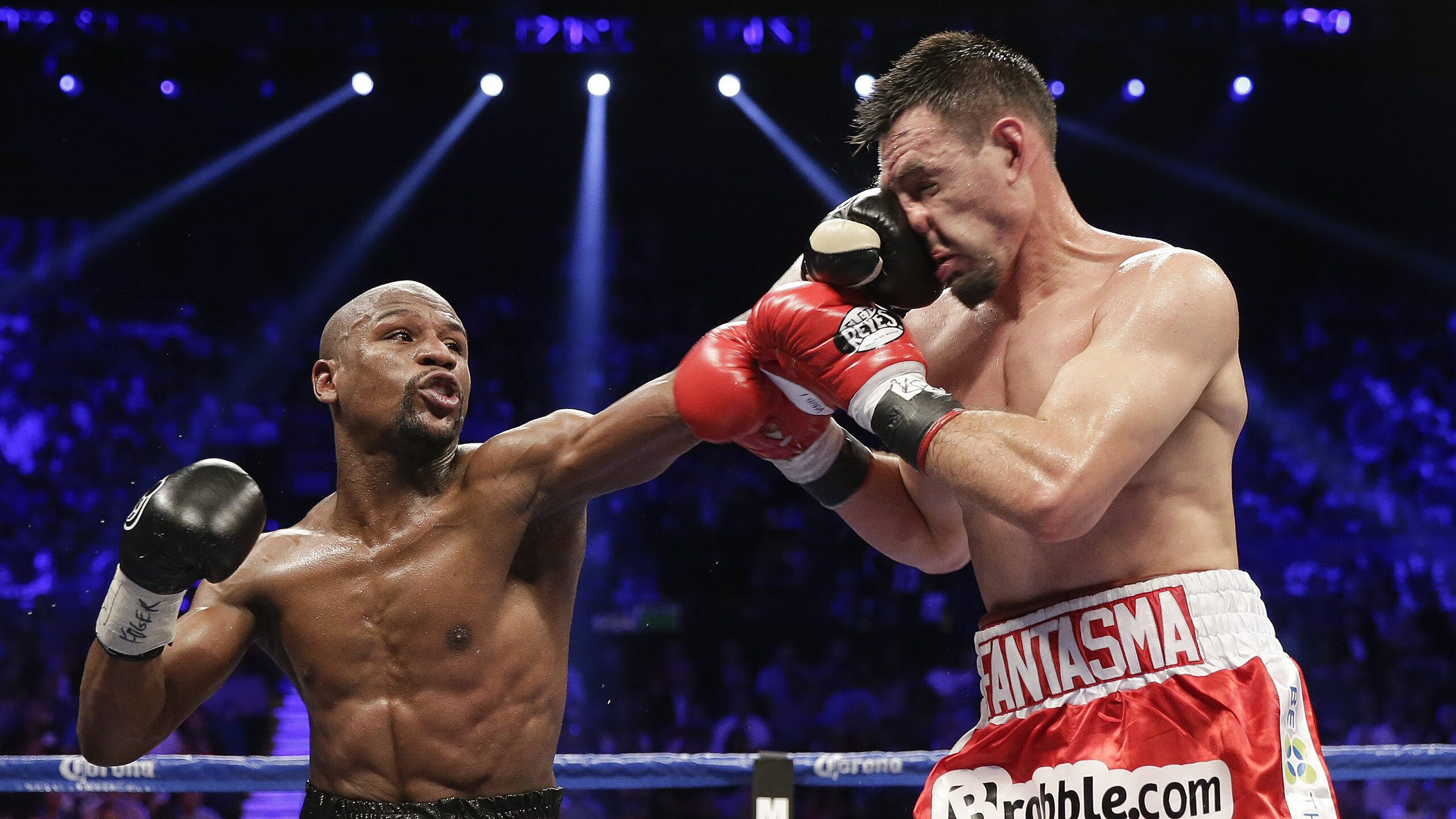 “超越极限：车手在绝境中书写传说”，超越极限故事